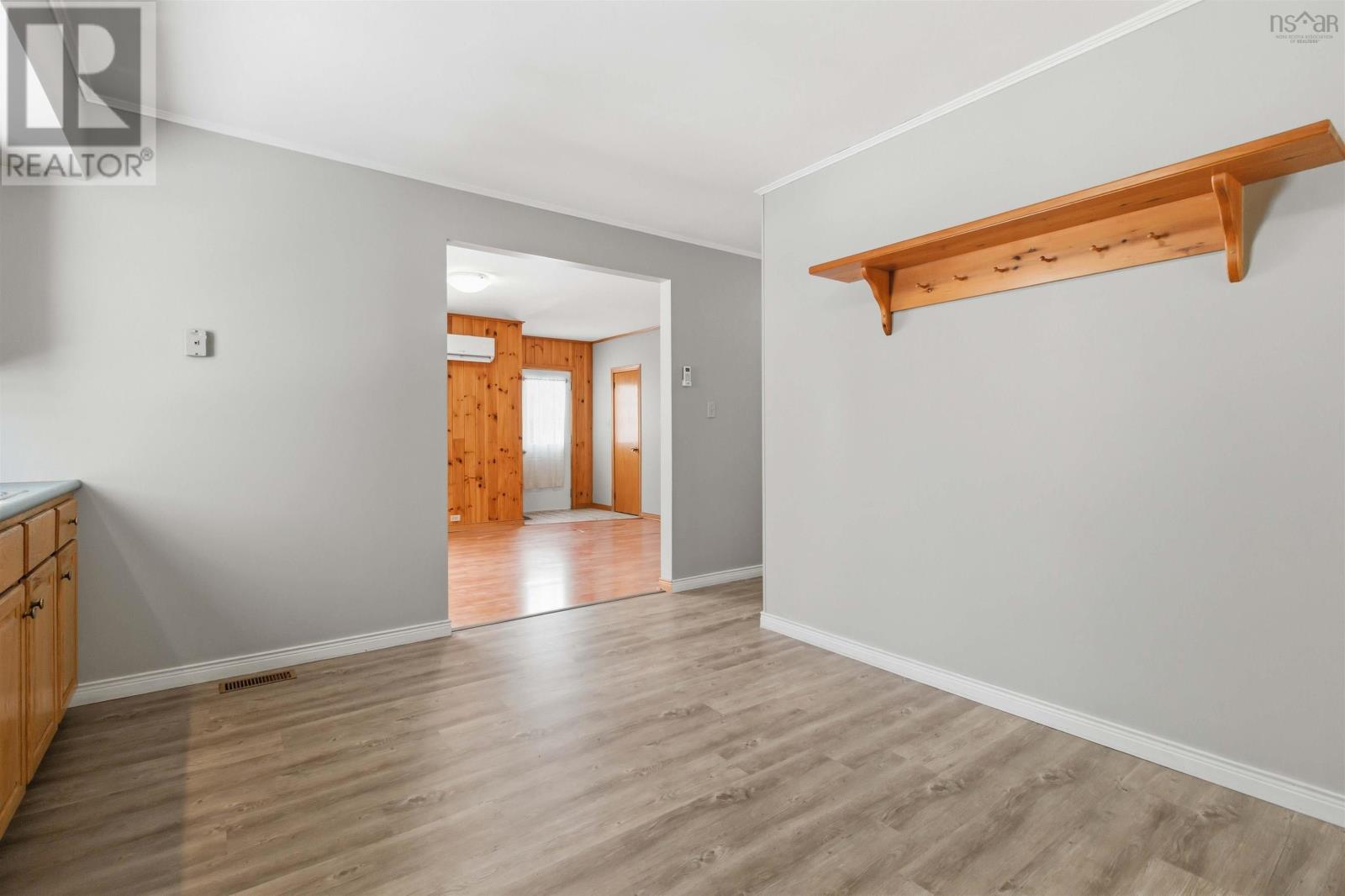 10 West Caledonia Road - 11