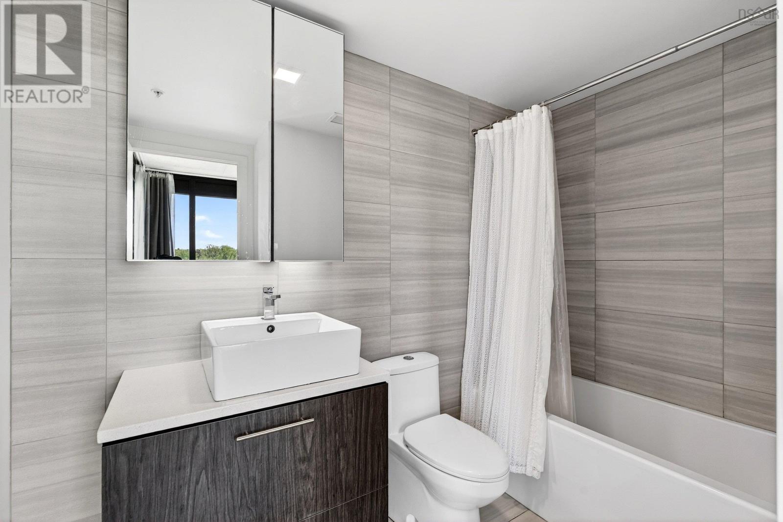 #401 1048 Wellington Street - 29