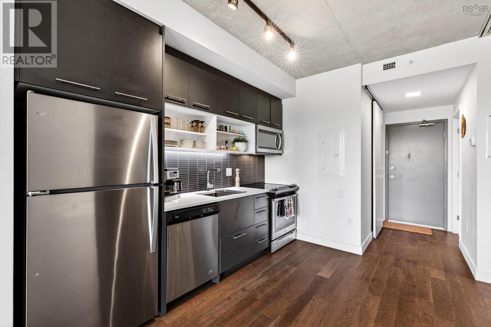 #401 1048 Wellington Street - 7