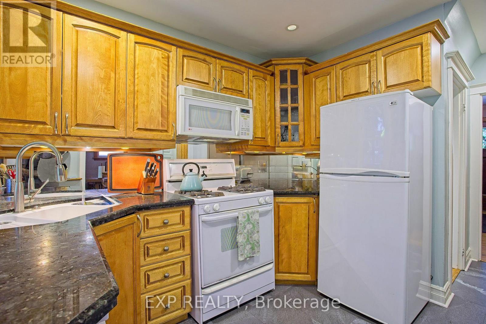 32 DALEWOOD CRESCENT - Image 17