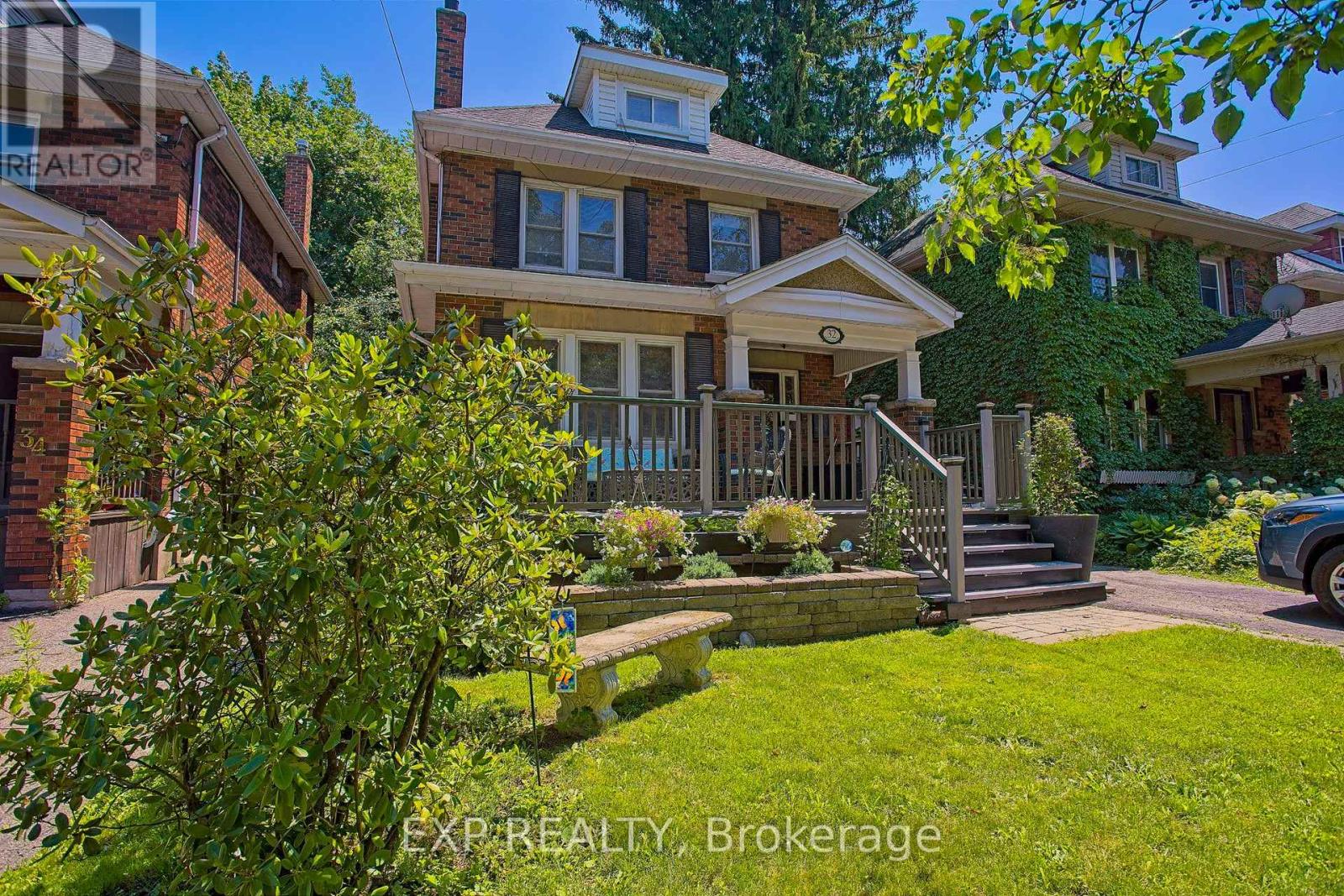 32 DALEWOOD CRESCENT - 2
