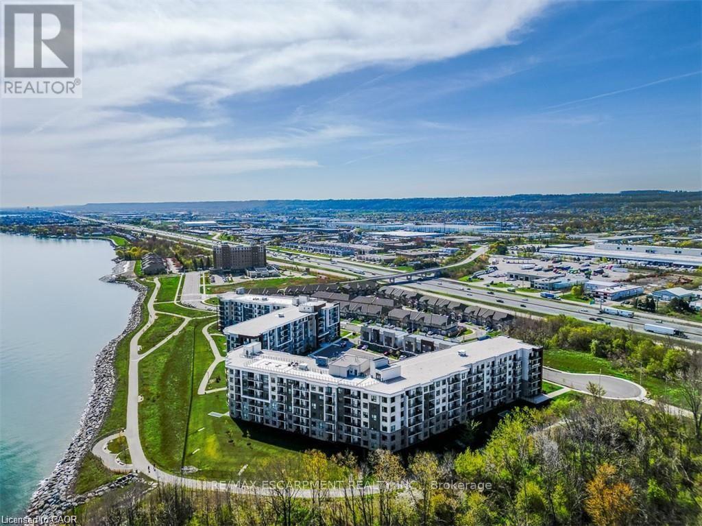 #102 125 SHOREVIEW PLACEWAY - 1