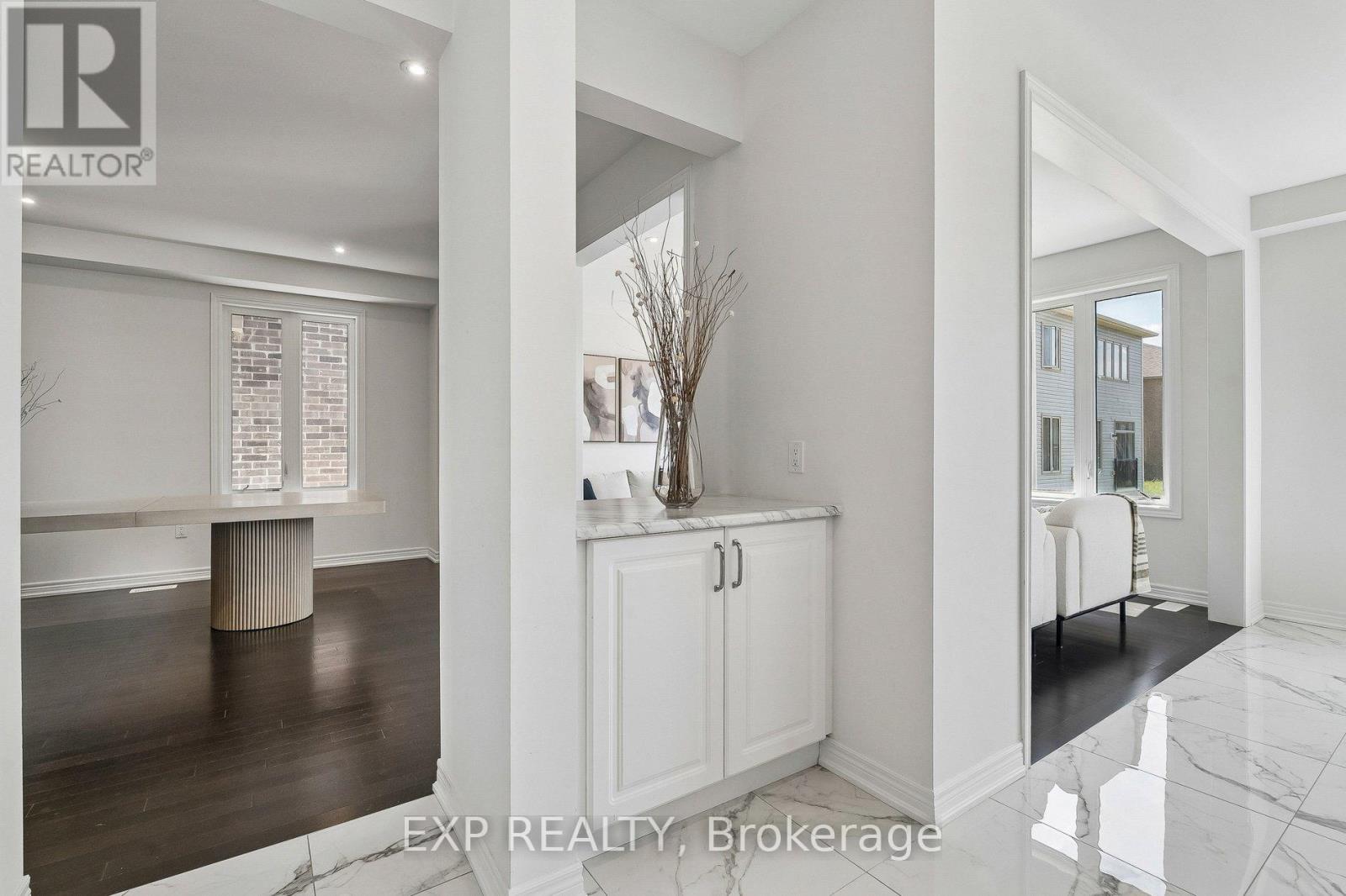 285 CHIPPEWA AVENUE - 22