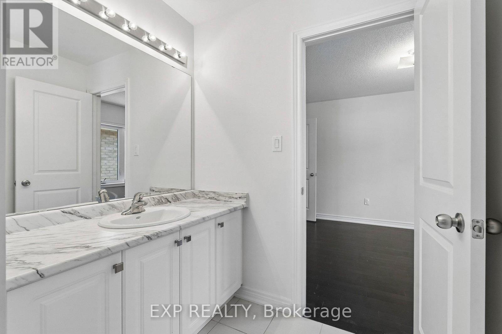 285 CHIPPEWA AVENUE - 30