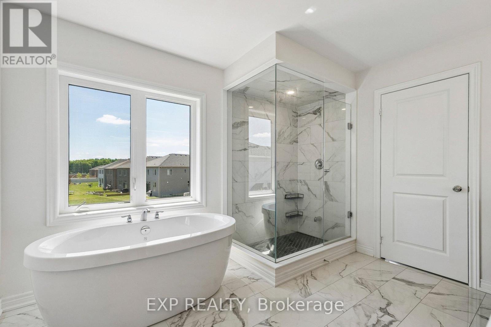 285 CHIPPEWA AVENUE - 41
