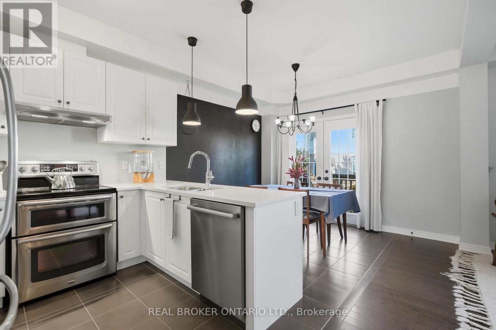 80 BOUSFIELD RISE - Image 13