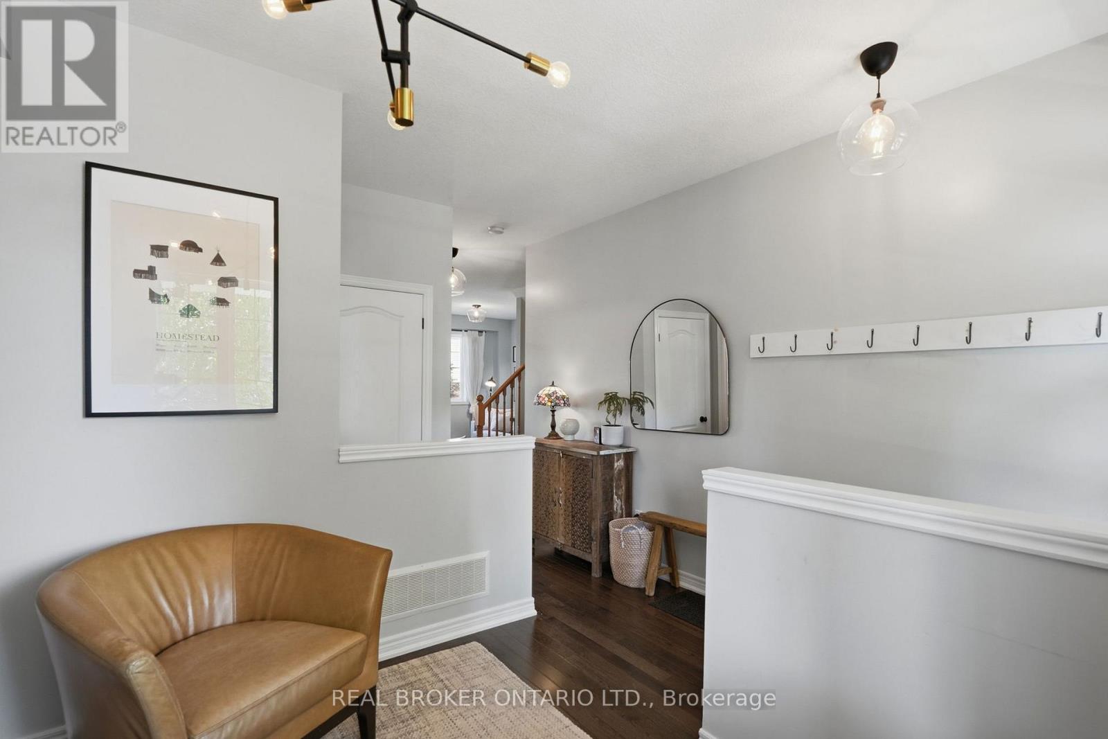 80 BOUSFIELD RISE - Image 8