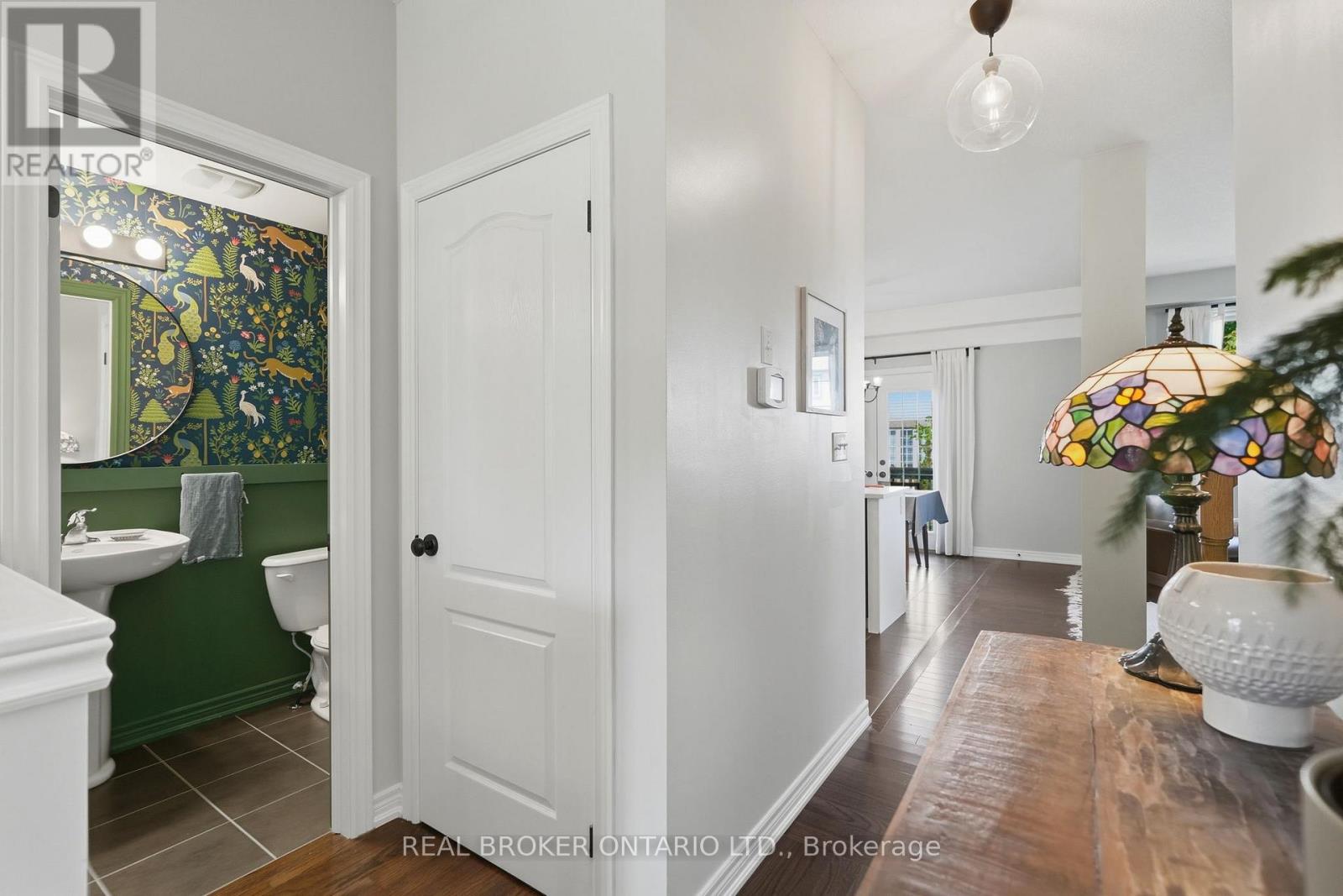 80 BOUSFIELD RISE - Image 9