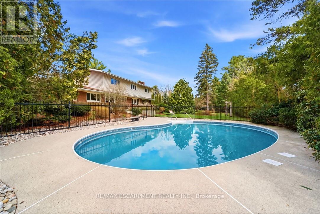6 SUMMIT CIRCLE - 43