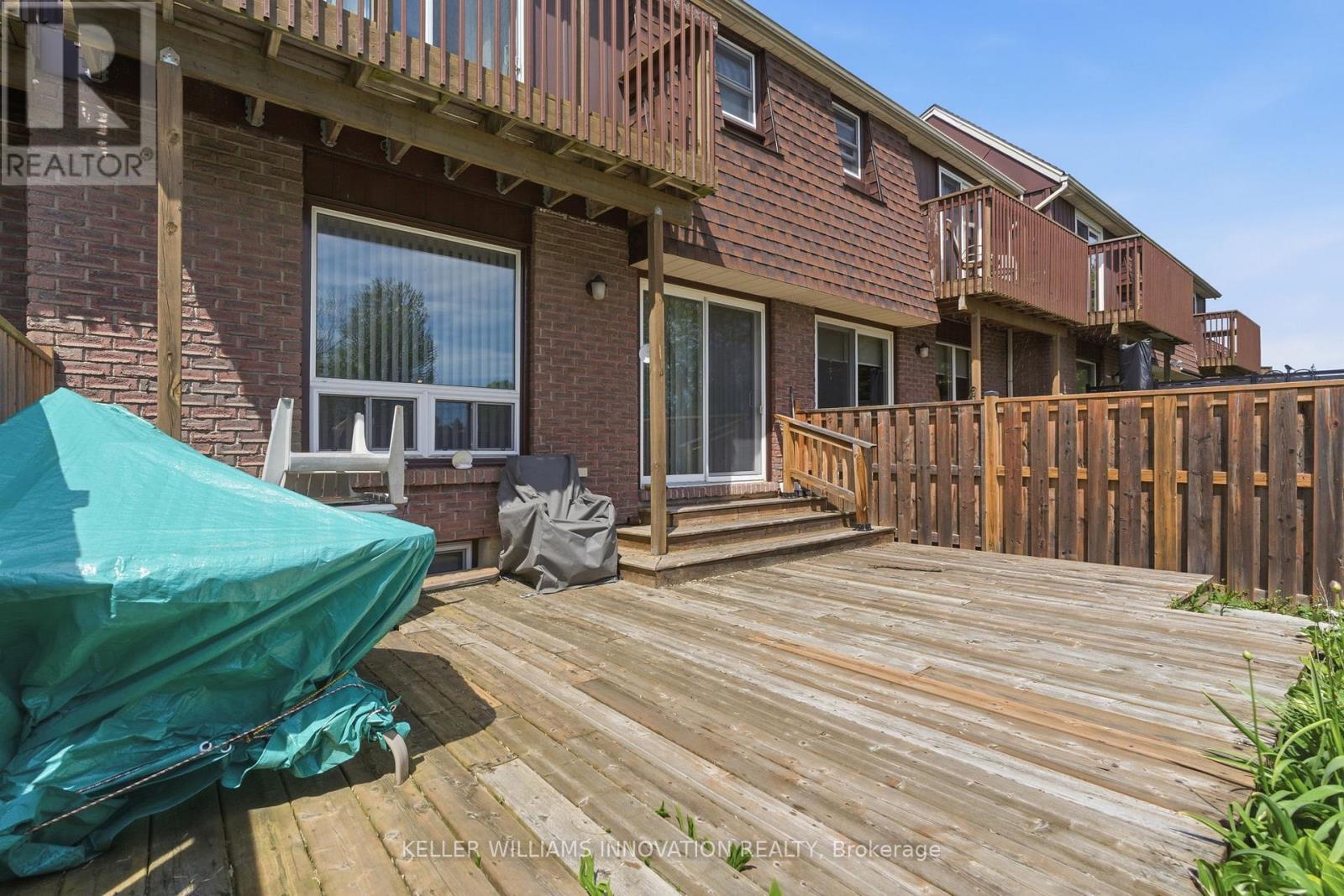 #46 122 LAKESHORE ROAD - 24