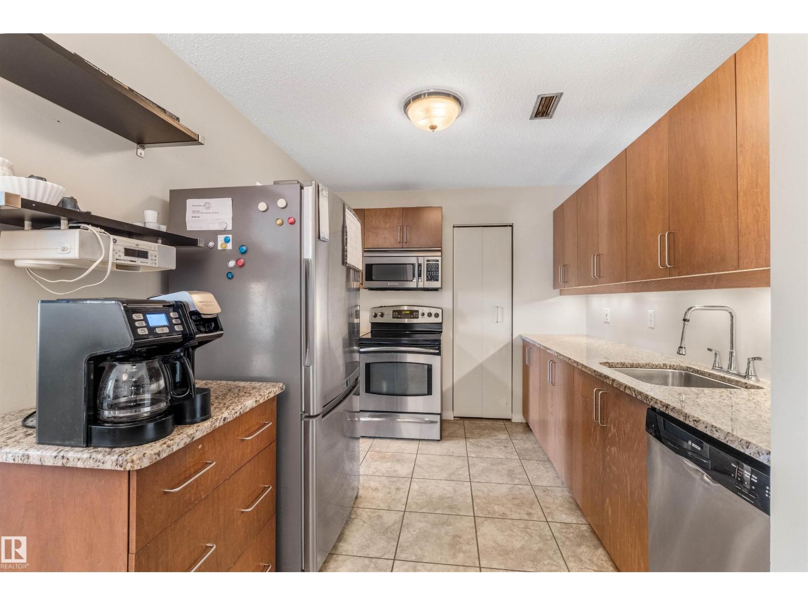 2324 151 AV NW NW - 12