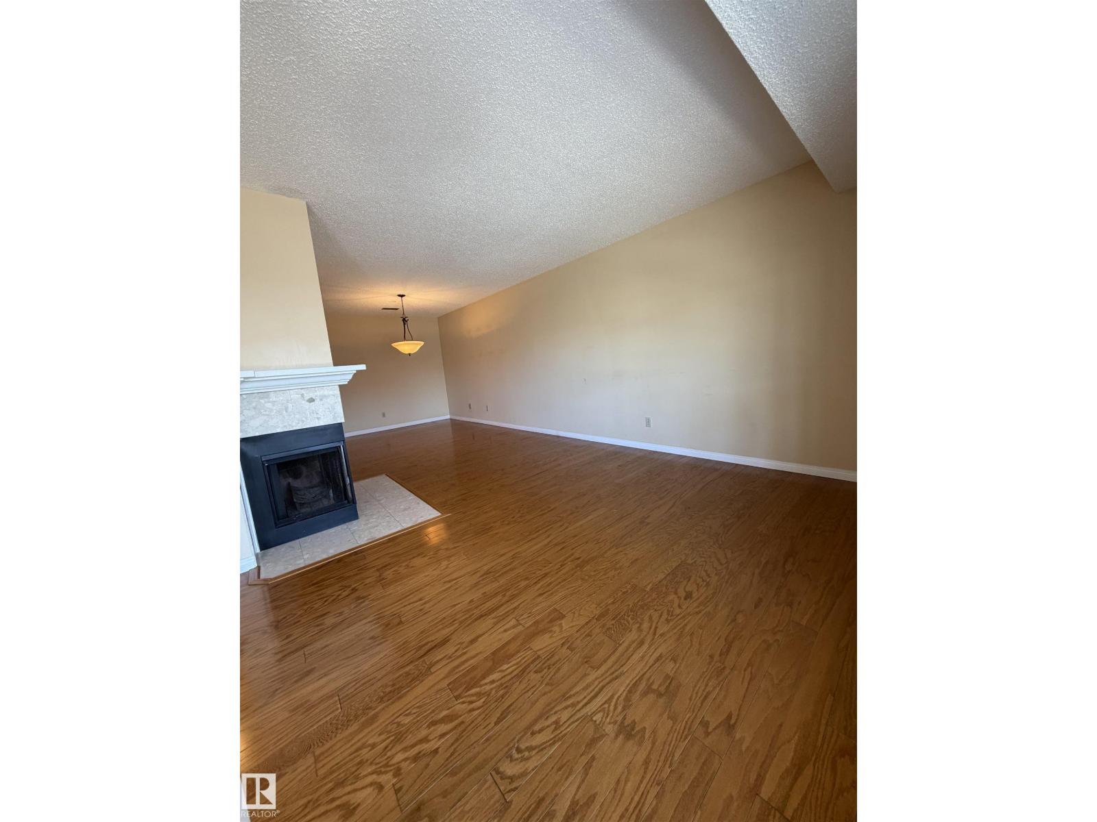 2324 151 AV NW NW - 31