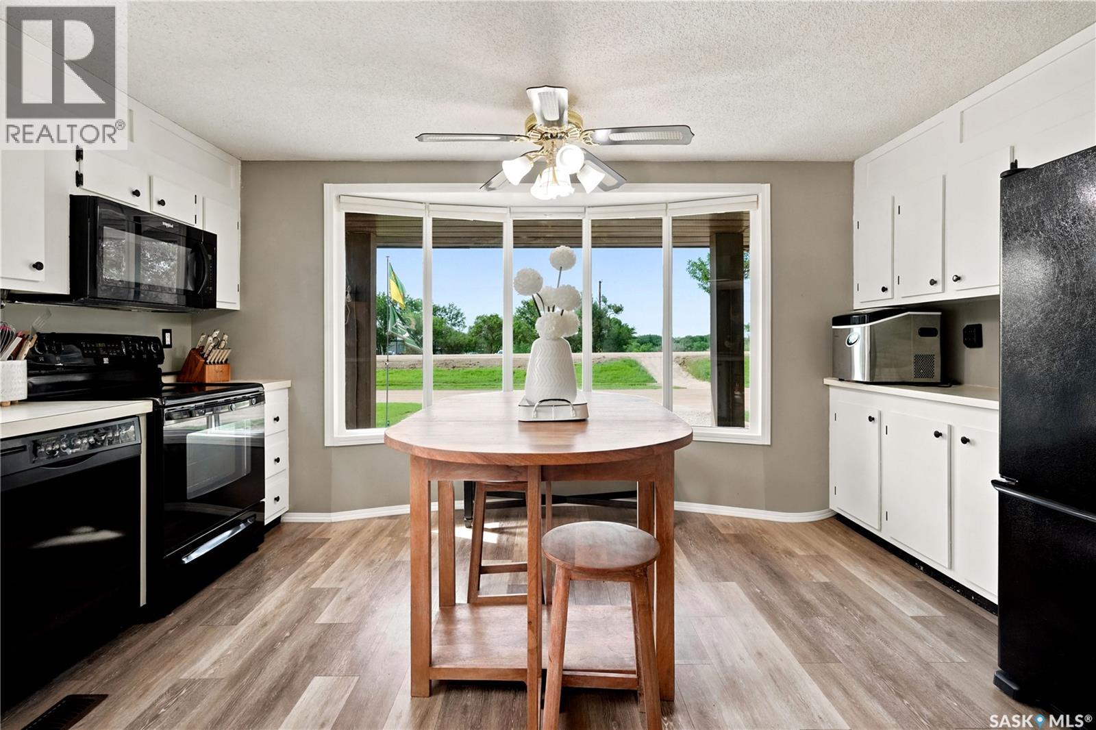 236 OSBORNE AVENUE - 8