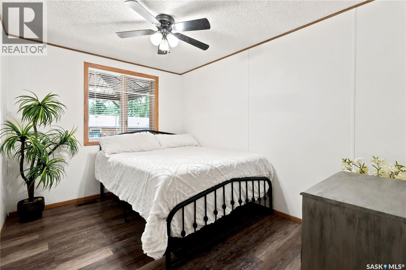 236 OSBORNE AVENUE - 17