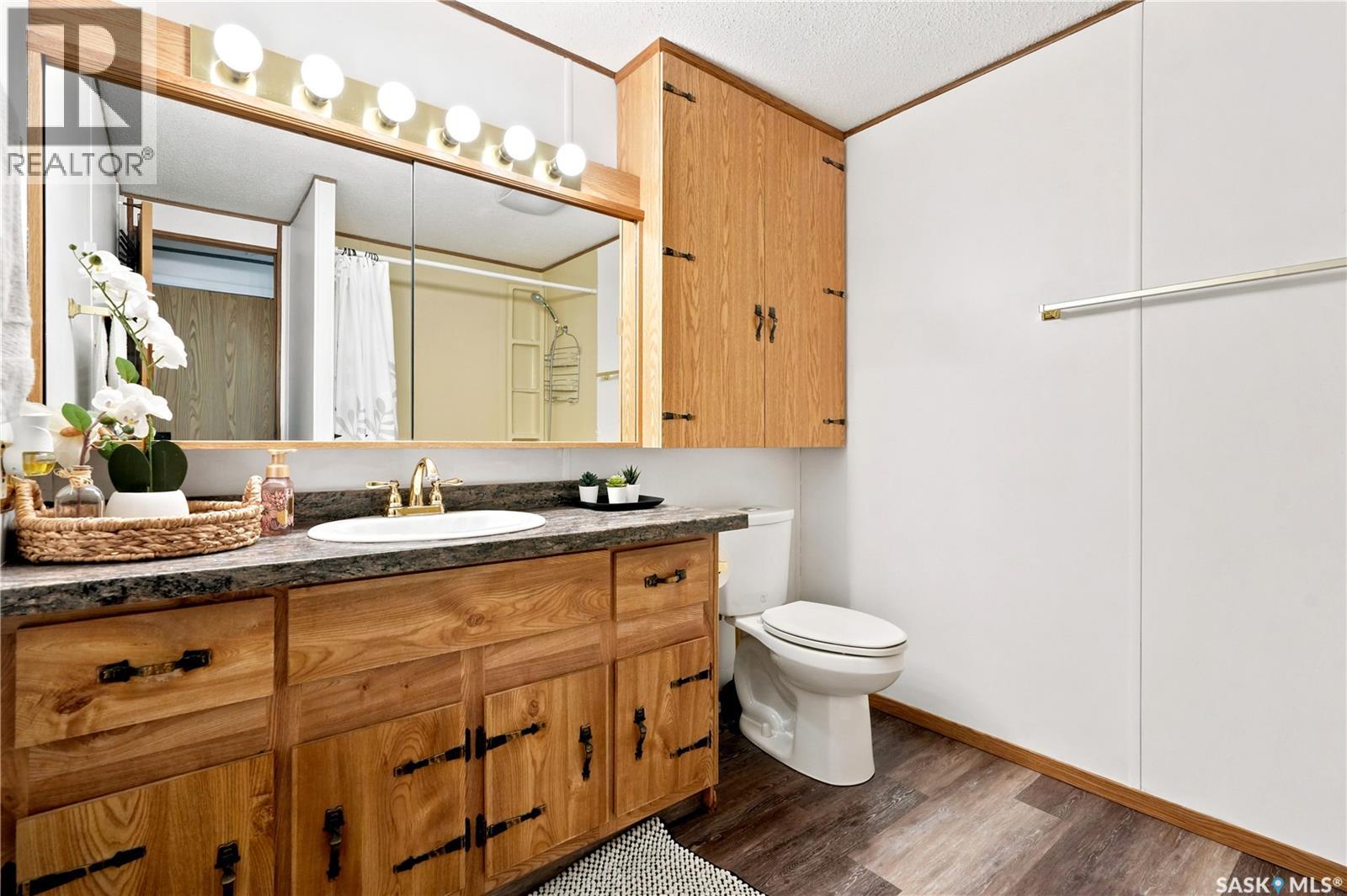 236 OSBORNE AVENUE - 18