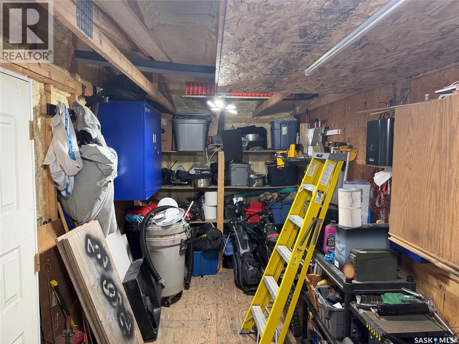 236 OSBORNE AVENUE - 47