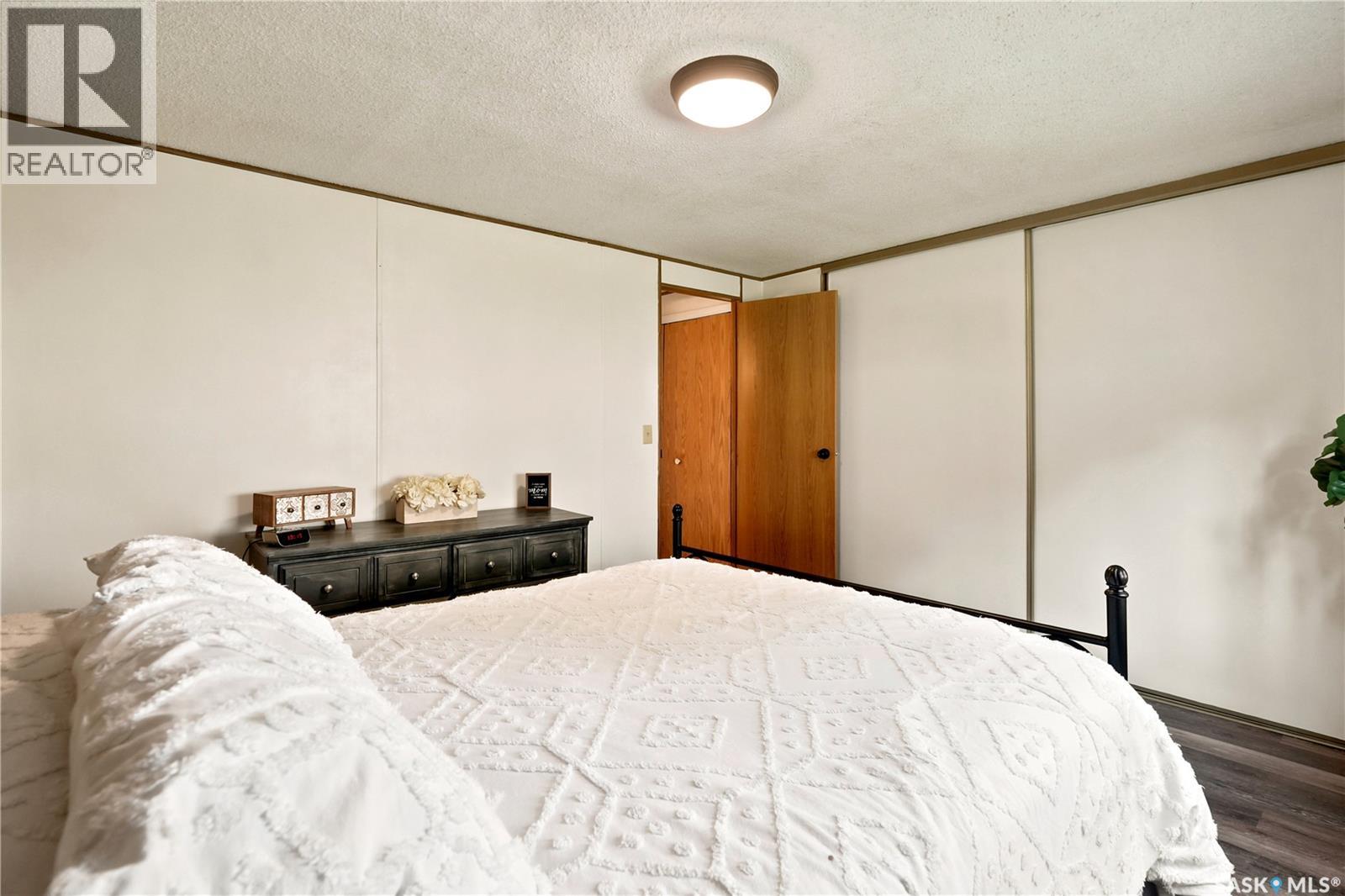 236 OSBORNE AVENUE - 20