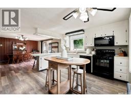 236 Osborne Avenue, Regina Beach, SK S0G4C0 Photo 9