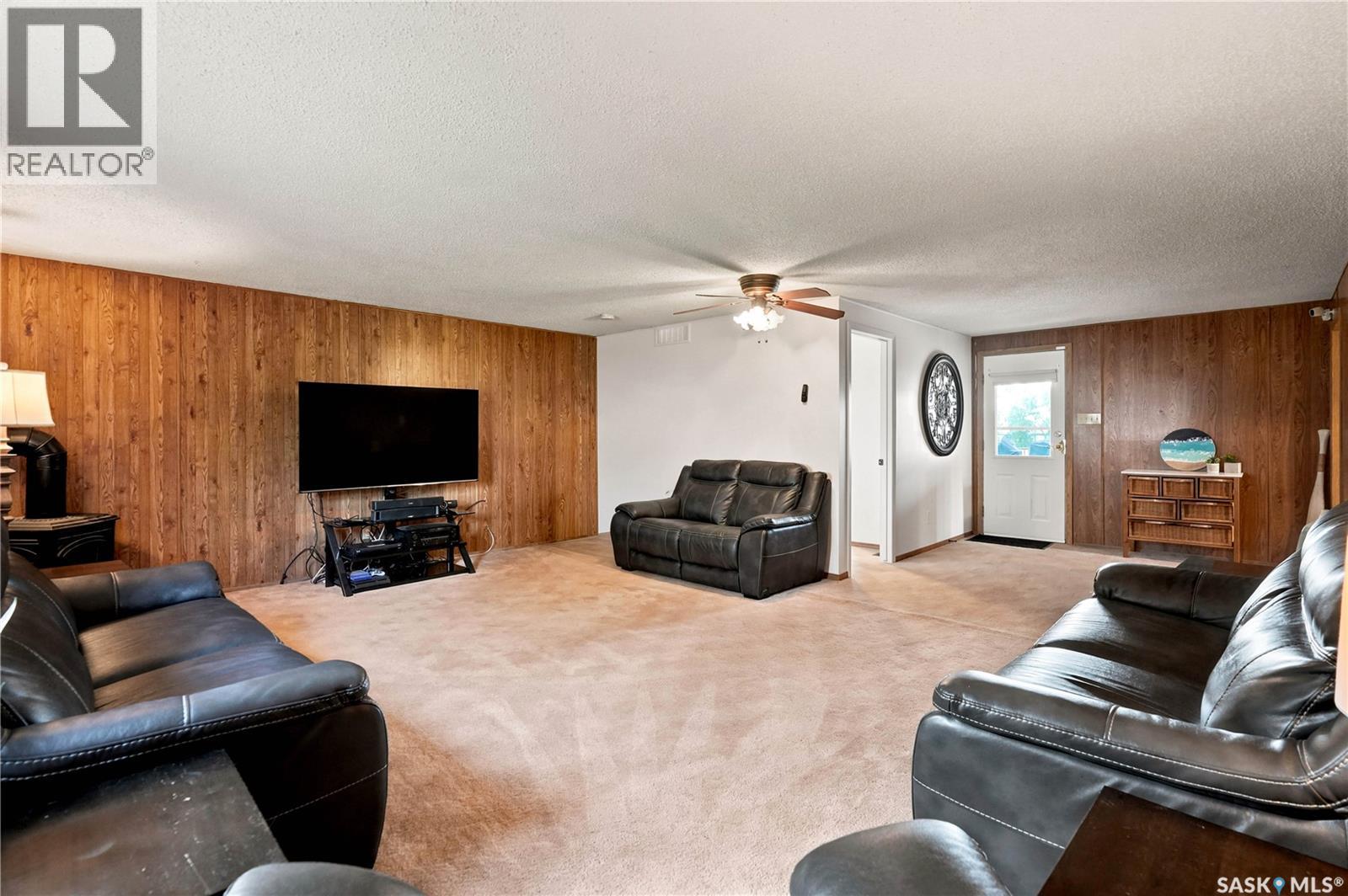 236 OSBORNE AVENUE - 24