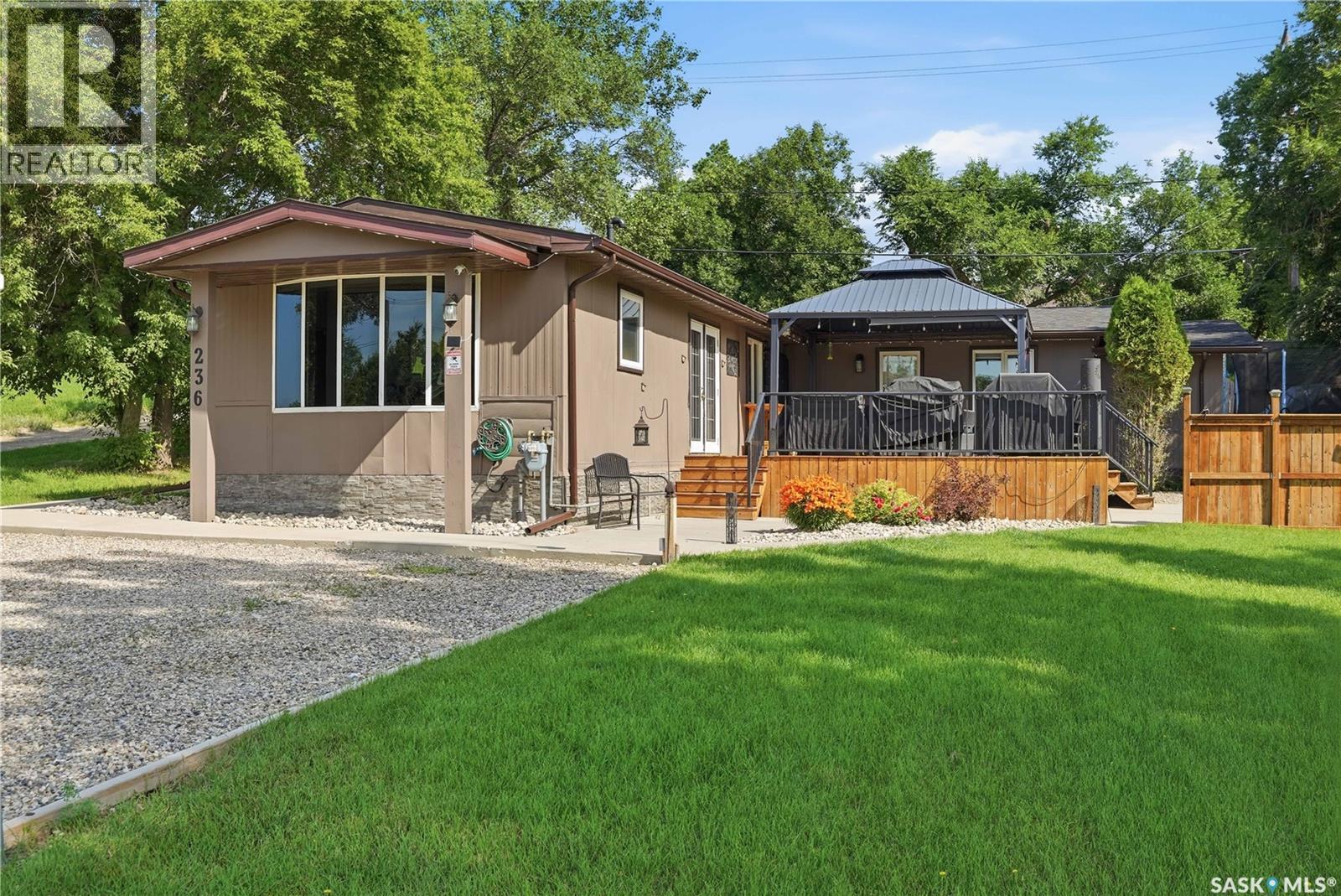 236 OSBORNE AVENUE - 1