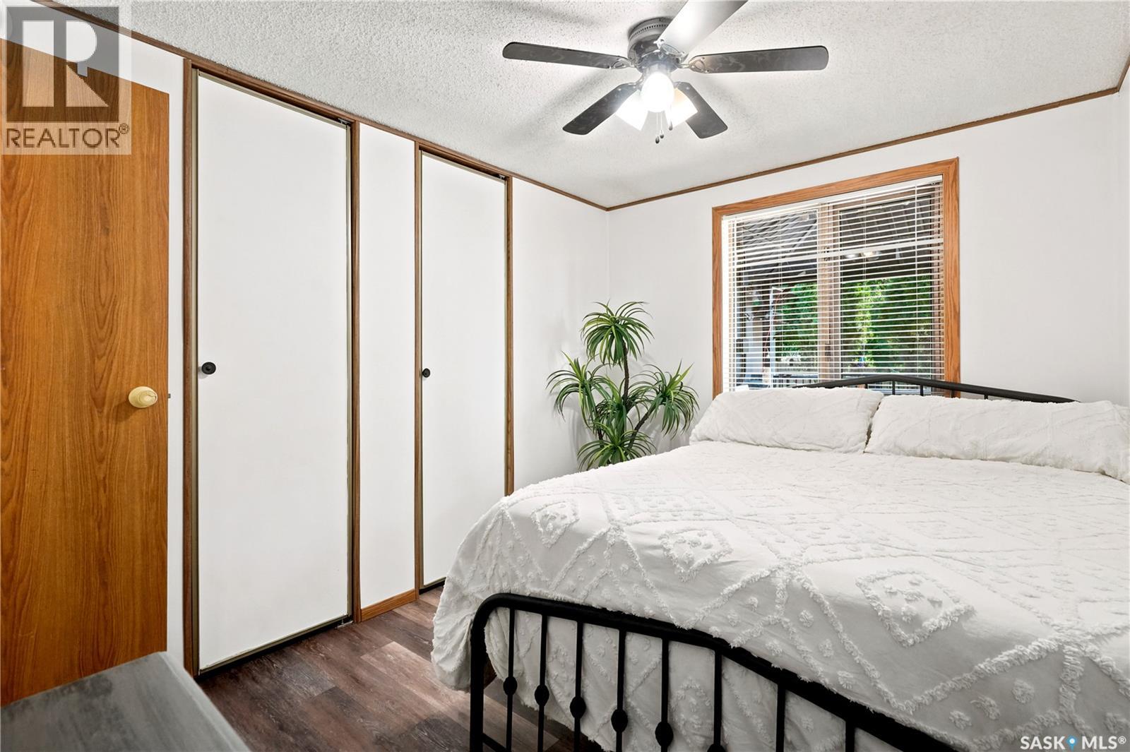 236 OSBORNE AVENUE - 16