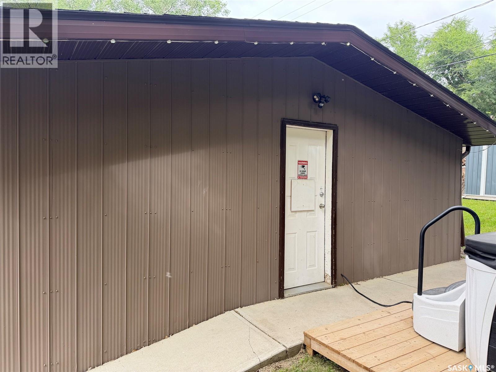 236 OSBORNE AVENUE - 46