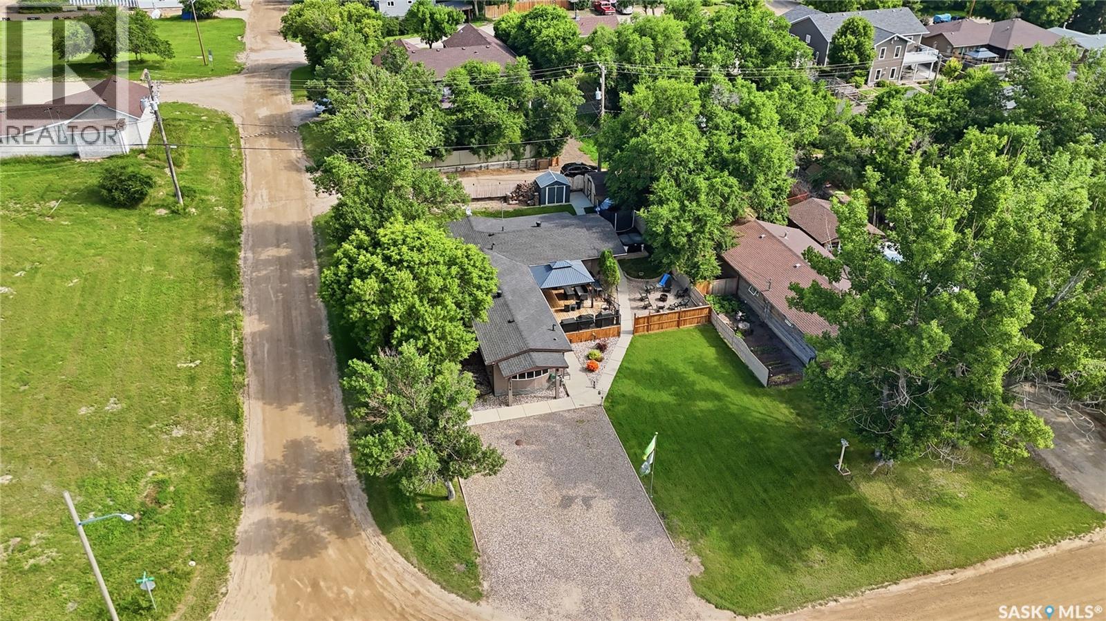 236 OSBORNE AVENUE - 41