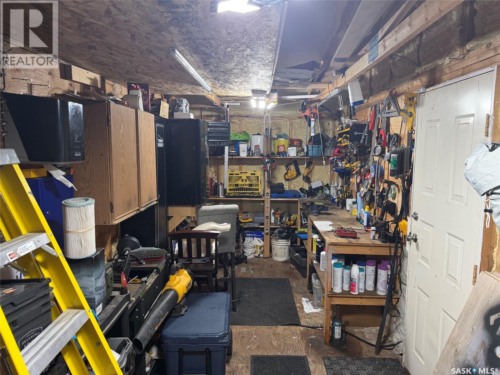 236 OSBORNE AVENUE - 48