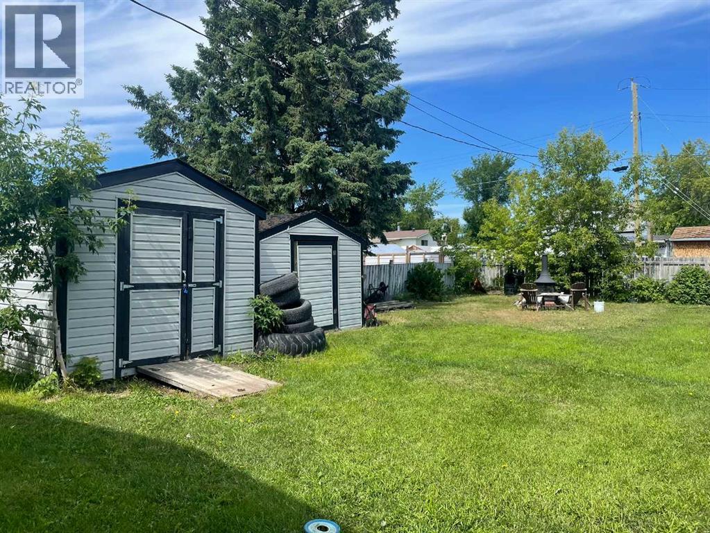 4702 48 Avenue - 21
