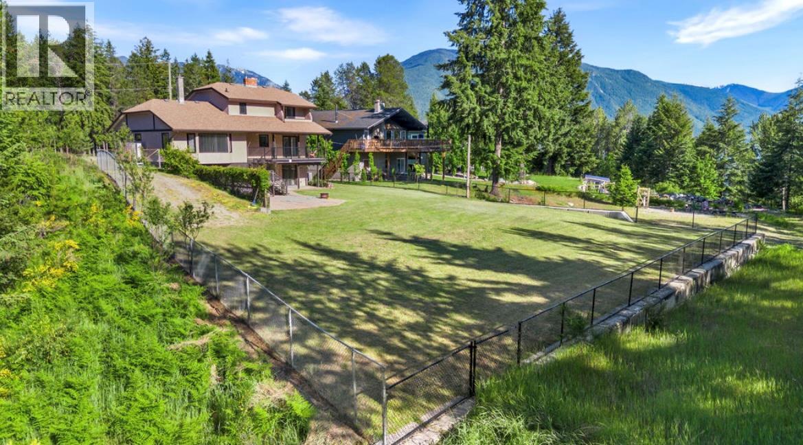 210 10th Avenue NW - 50
