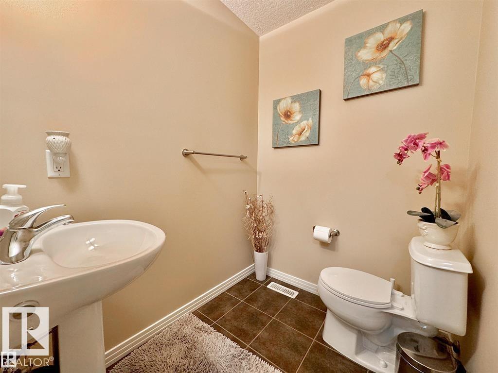 16246 48 ST NW NW - 22