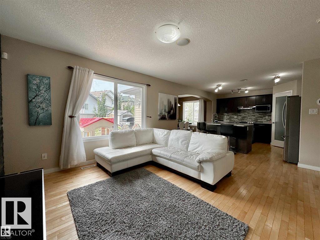 16246 48 ST NW NW - 23