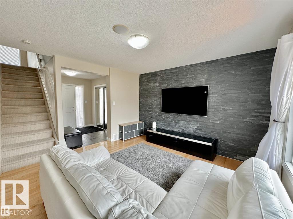 16246 48 ST NW NW - 43