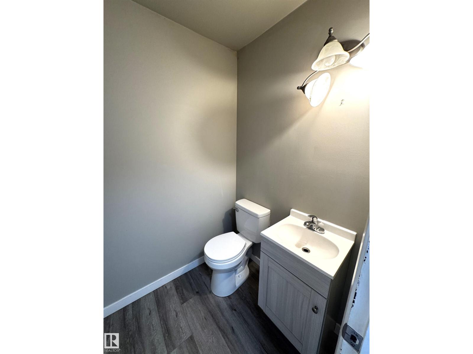 404 Village on the Green NW - 21