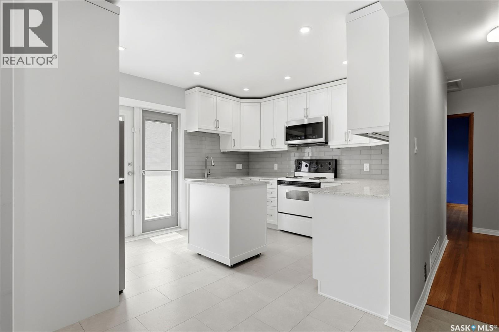 1631 MacPherson AVENUE - Image 9