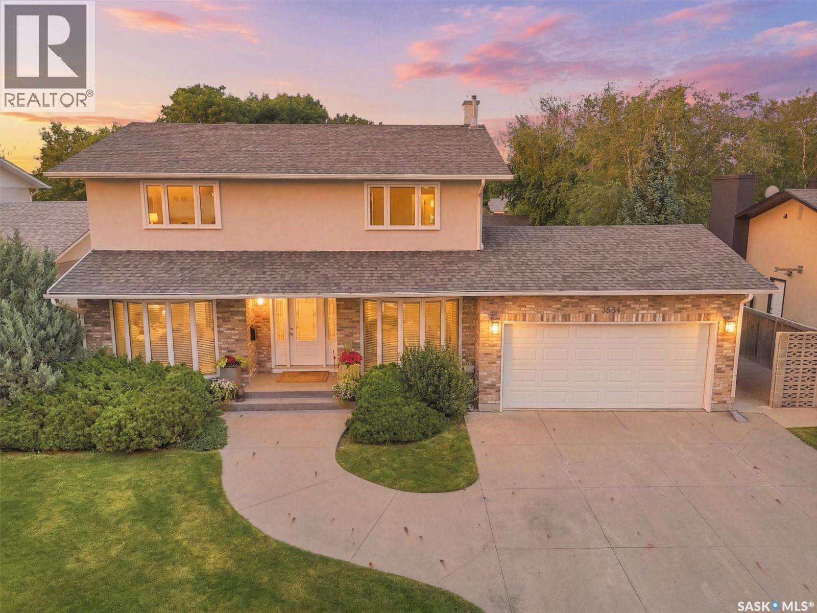 3834 Balfour PLACE - 1