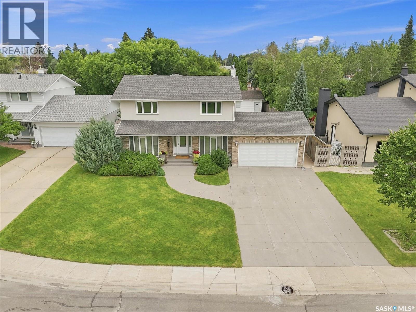 3834 Balfour PLACE - 3