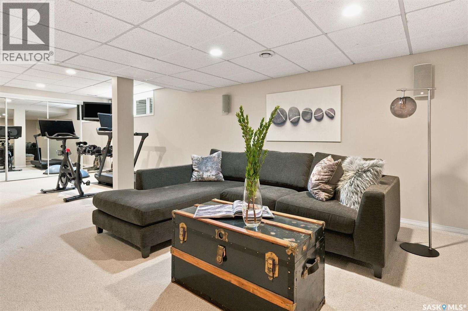 3834 Balfour PLACE - 52