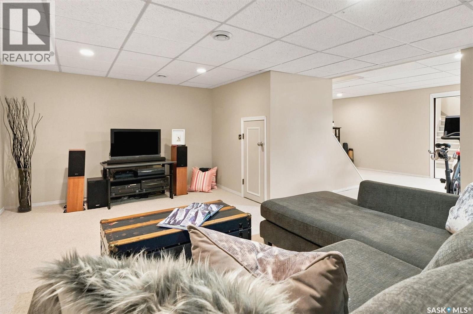 3834 Balfour PLACE - 53