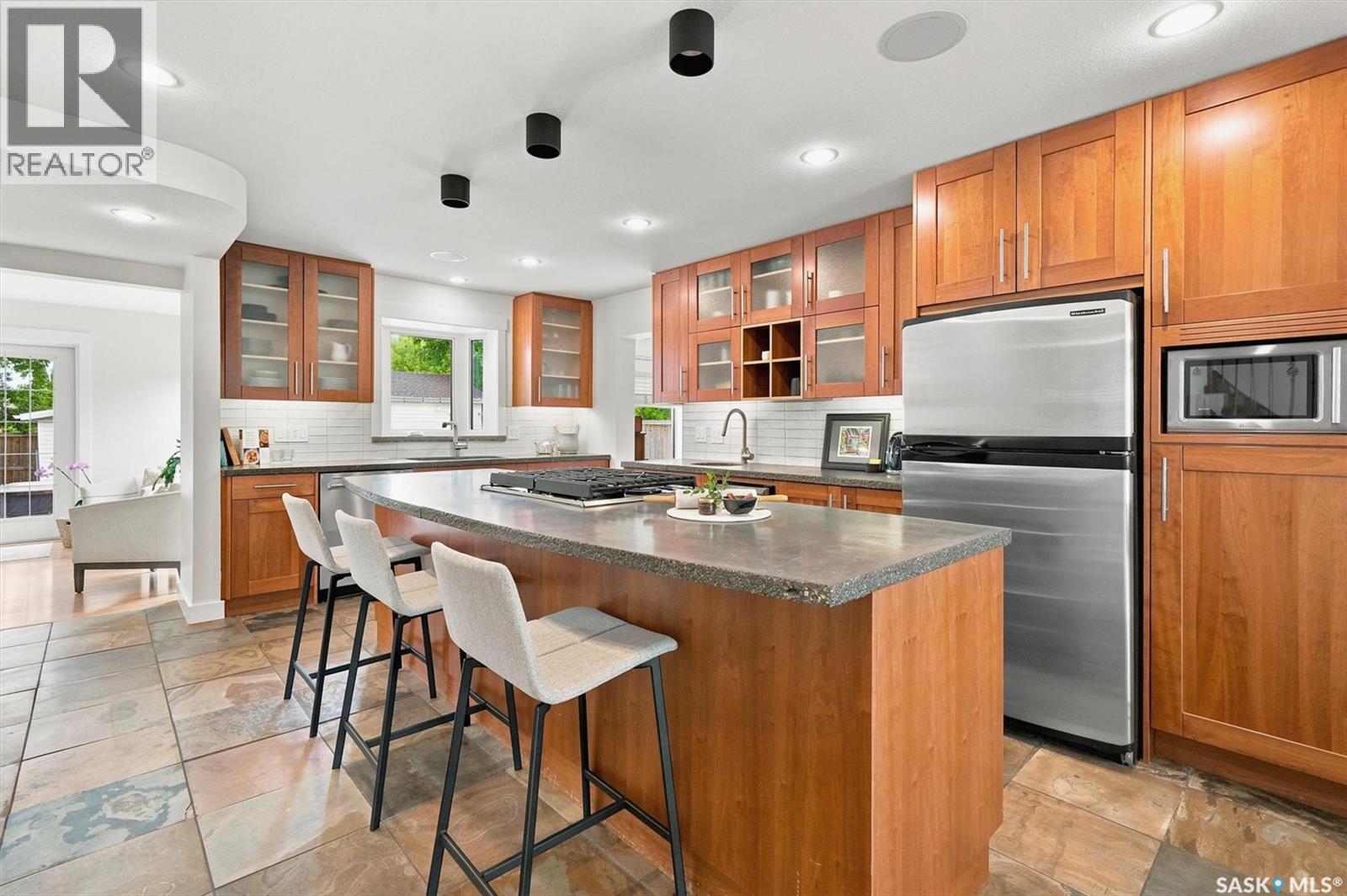 3834 Balfour PLACE - 8