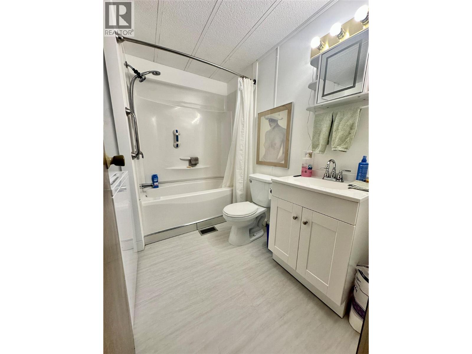 #D30 4505 MCLEAN CREEK Road - 19
