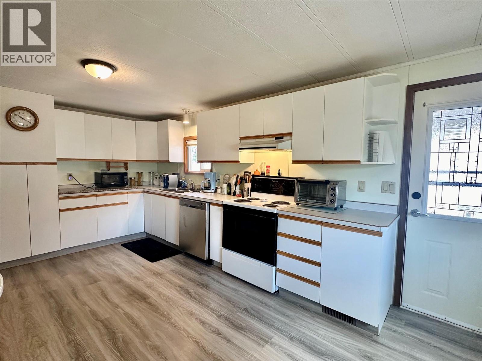 #D30 4505 MCLEAN CREEK Road - 7