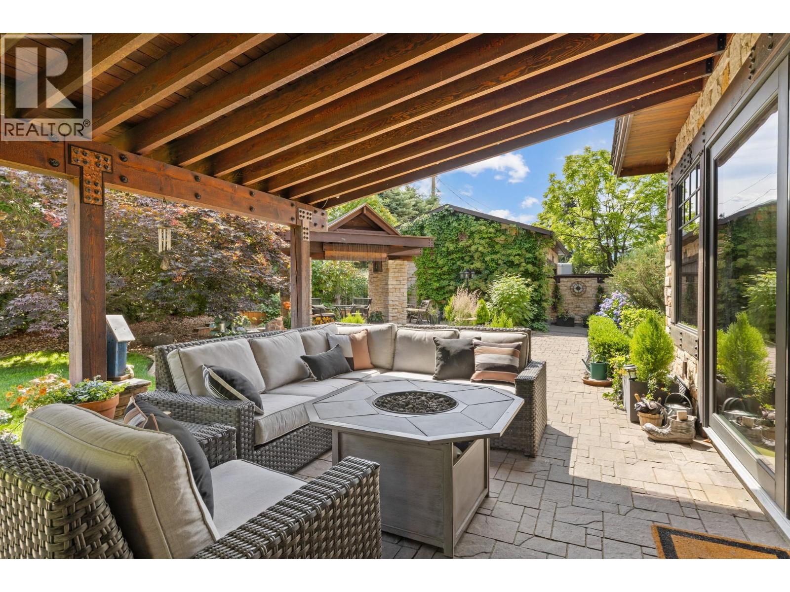 1052 Webster Road - 13