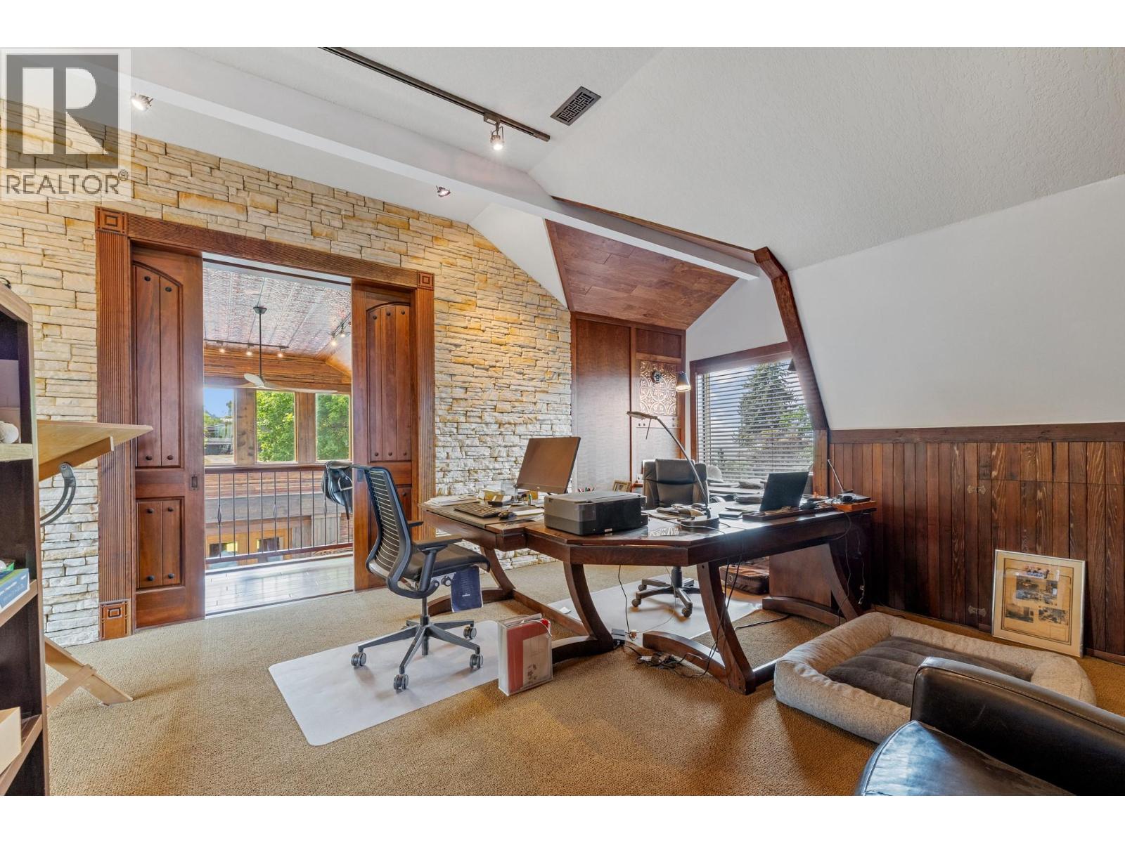 1052 Webster Road - 46