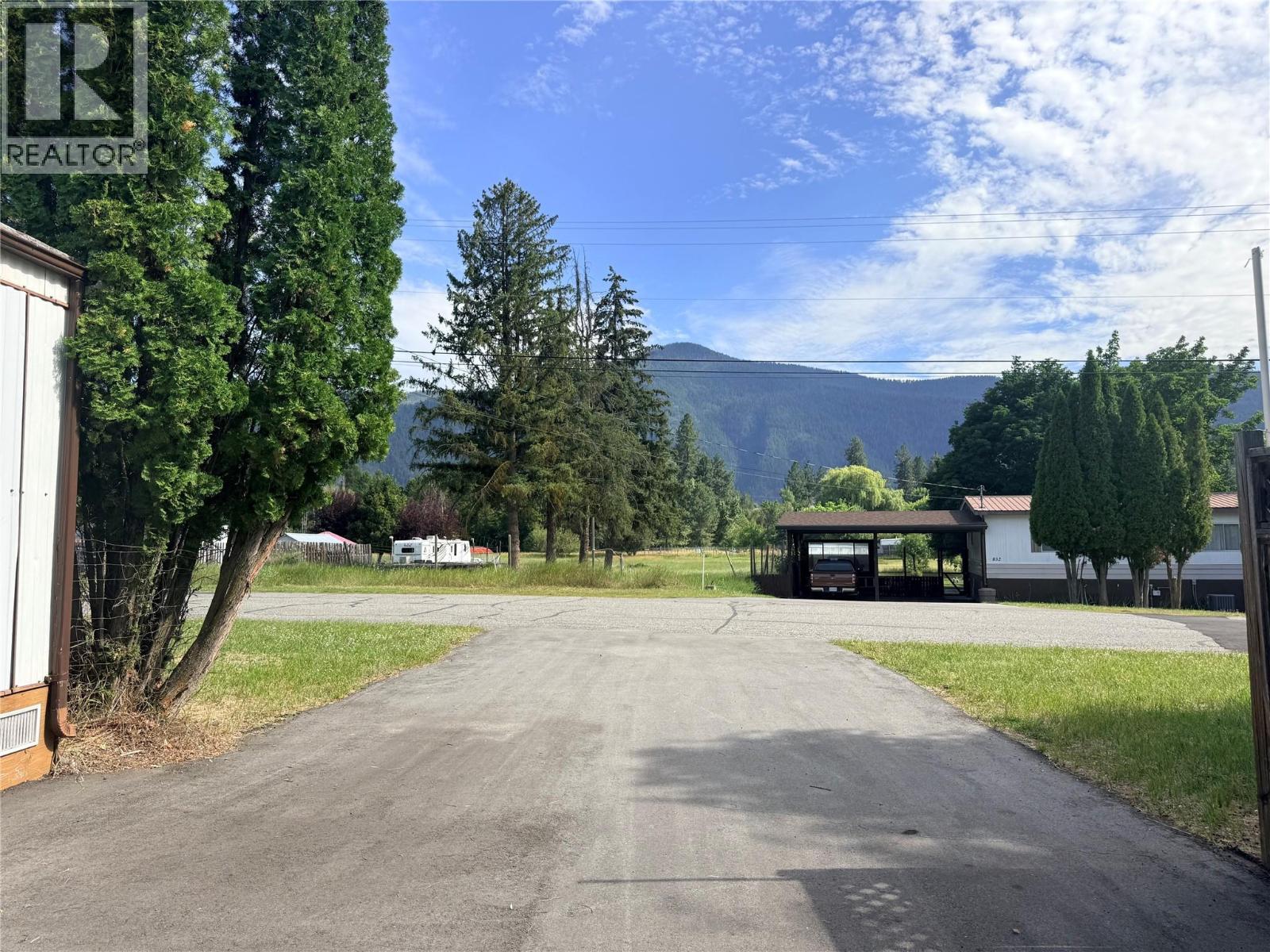 829 64 Avenue - 3