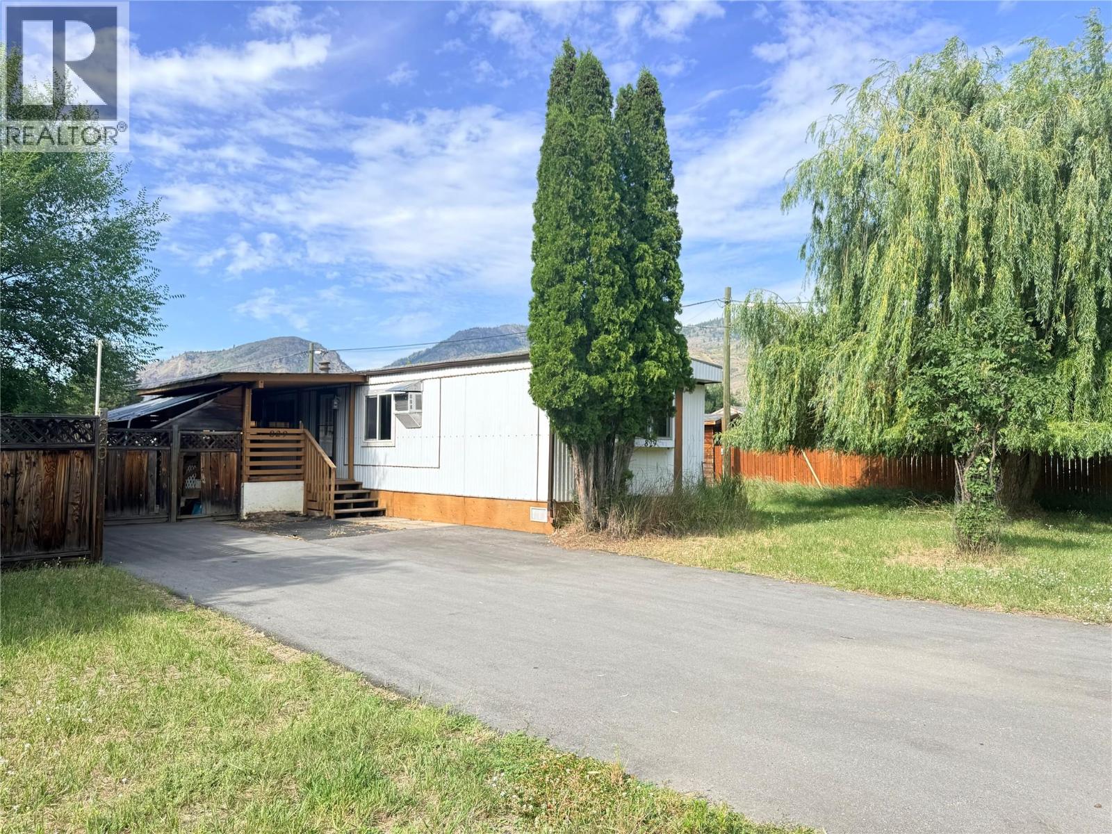 829 64 Avenue - 2
