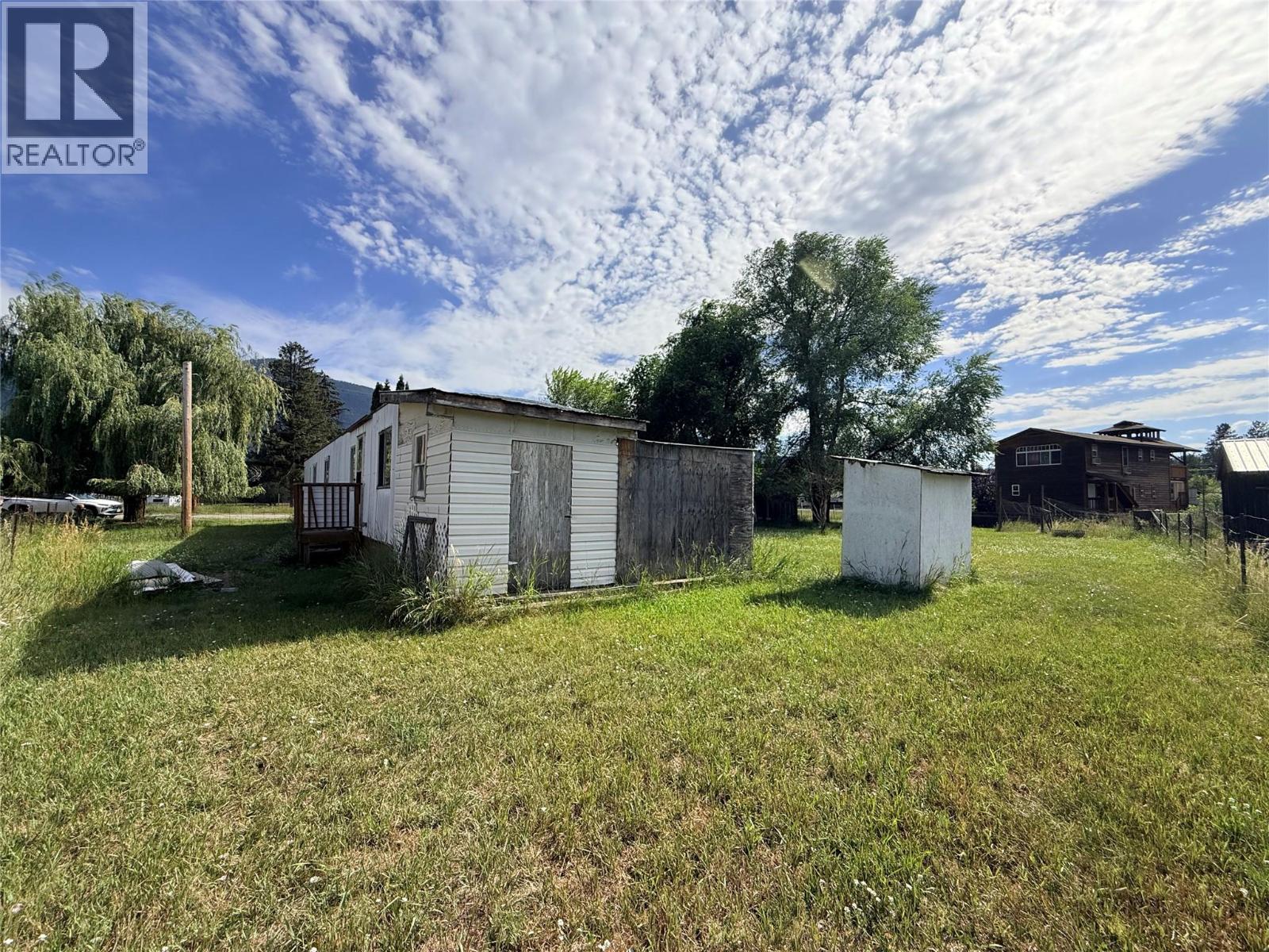 829 64 Avenue - 7