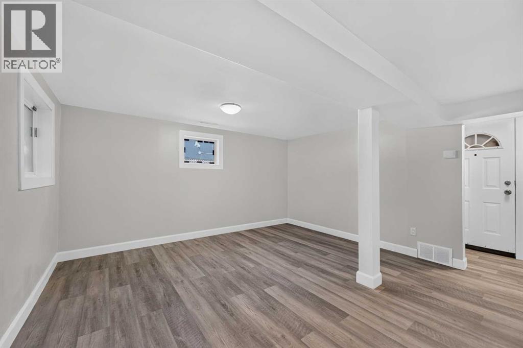 1212 Bantry Street NE - 16