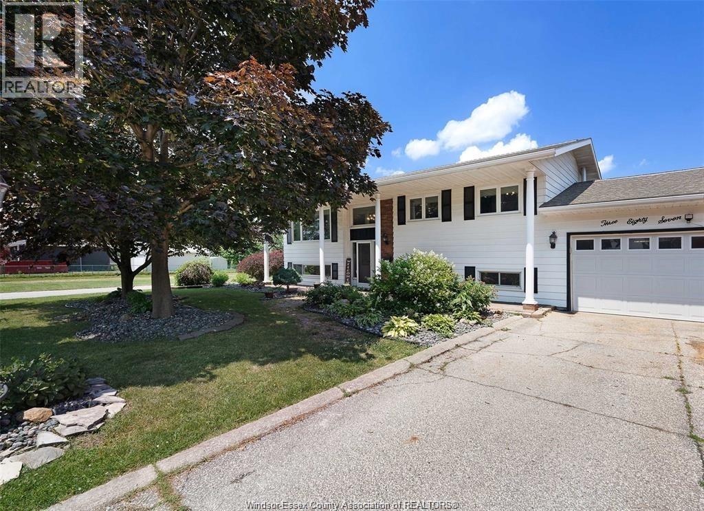 387 REAUME ROAD - 1