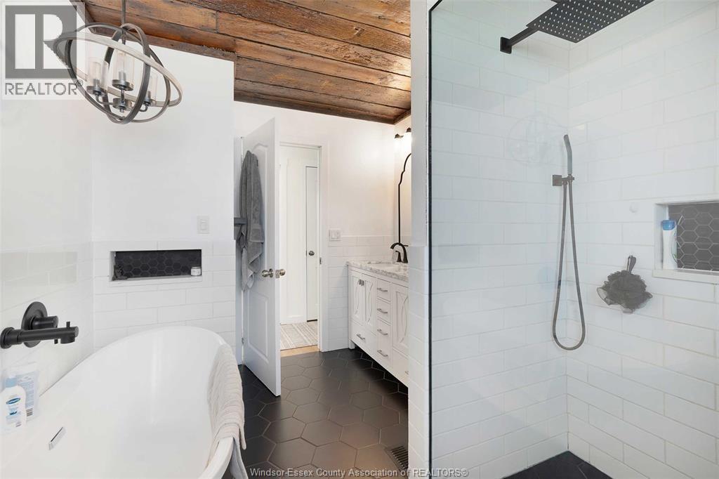 387 REAUME ROAD - 21